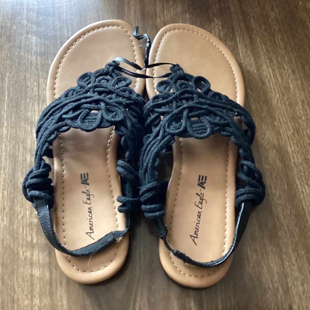 American Eagle sandles